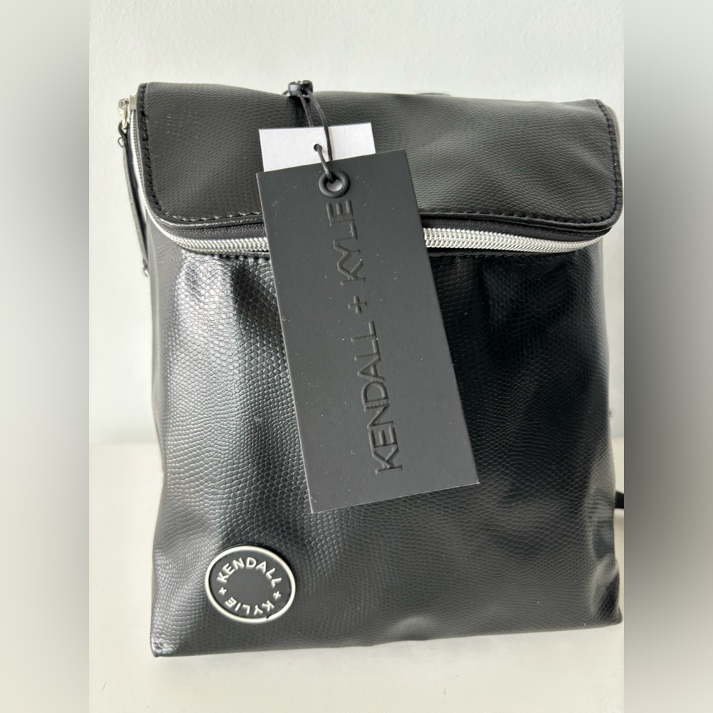 NWT💥Kendall & Kylie Black backpack